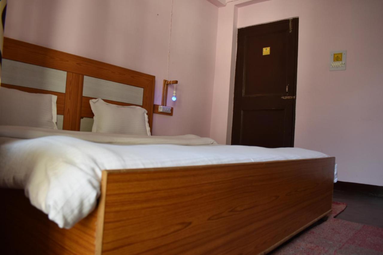 Hostel Who Needs Map Mcleodganj McLeod Ganj Exterior foto